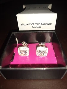 Avon Brilliant CZ Stud Earrings, Pierced ,Silver tone. New In Box - Picture 1 of 1
