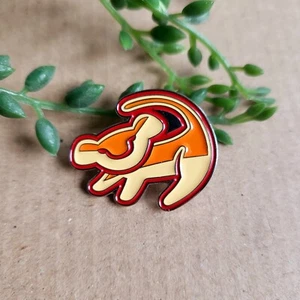 The Lion King Enamel Pin badge - Baby Simba Cave Drawing metal pin gift - Picture 1 of 1