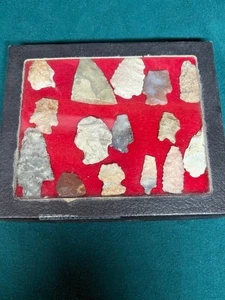 15 Authentic Native American Arrowheads with Case - Picture 1 of 9