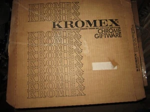 Bandeja de regalo navideño cromada vintage Kromex de 3 niveles triple en caja como nueva - Imagen 1 de 10