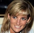 PRINCESSE DIANA - AVEC UNE BONNE QUANTITÉ DE CHEVEUX ET UN GRAND SOURIRE !!