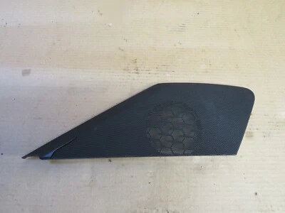 Chevrolet Corvette 2020-2022 lado derecho altavoz cubierta rejilla OEM 3131 Foto 1 de 4