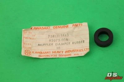 SILENCIADOR AMORTIGUADOR KAWASAKI F4 NUEVO DE LOTE ORIGINAL P/N 92075-056 Foto 1 de 3