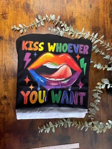 Printed T shirt Mens KISS WHOEVER YOU WANT LGBTQ GAY PRIDE Heat Transfer Gift - Picture 1 of 6