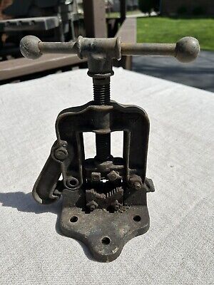 Vintage Reed Bench Mount Pipe Vise No. 100 Clamps Pipe 1/8  To 1 1/2  • 16.14£
