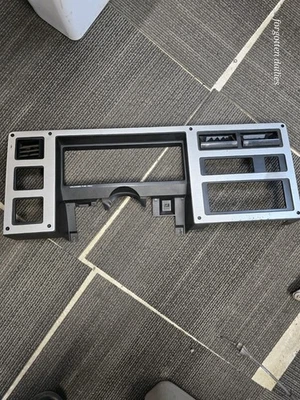 Borde de bisel de tablero Dodge Dakota 4350071 Foto 1 de 4