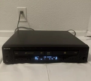 Sony RCD-W500C 5 Disk CD Changer/CD Recorder *For Parts Only* - Picture 1 of 1