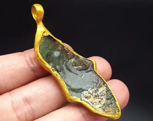 Wonderful Ancient Roman Iridescent Patina Leaf Glass Gold Plated Pendant CP677 - Picture 1 of 6
