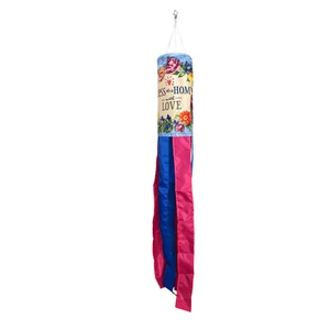 Briarwood Lane bendice esta casa con amor Windsock Wind Twister - Imagen 1 de 2