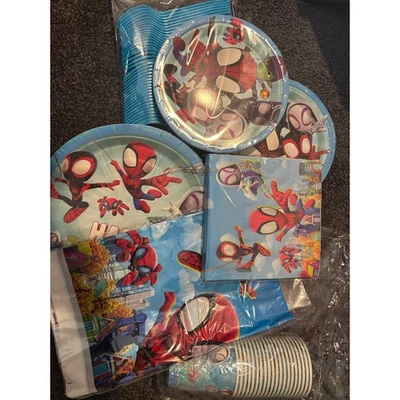 Spiderman y amigos suministros de fiesta vajilla nueva en paquete Foto 1 de 2