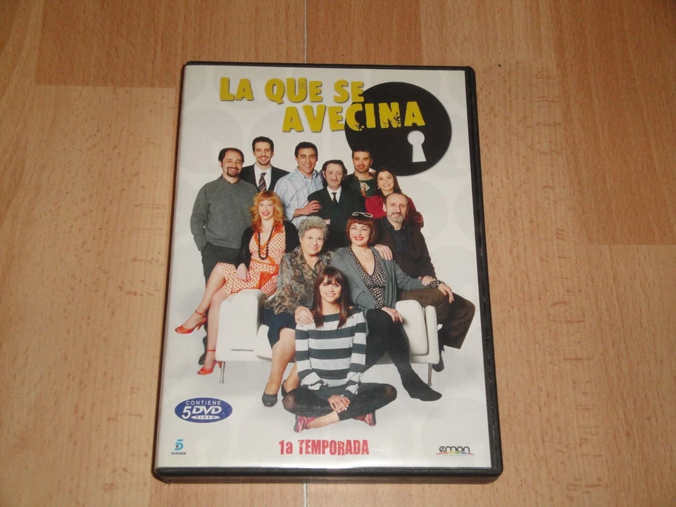 LA QUE SE AVECINA TEMPORADA 1 EN DVD SERIE DE TV CON 5 DISCOS EN BUEN ESTADO - Imagen 1 de 4