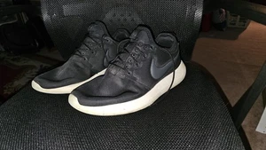 NikeLab Roshe Two Schuhe Herren 11,5 Schwarz Leder Premium Komfort Wandern Turnschuhe - Bild 1 von 7