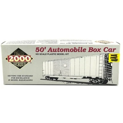Life-Like HO Scale 21018 Proto 2000 Erie Railroad 50ft Auto Boxcar Model Kit - Image 1 of 4
