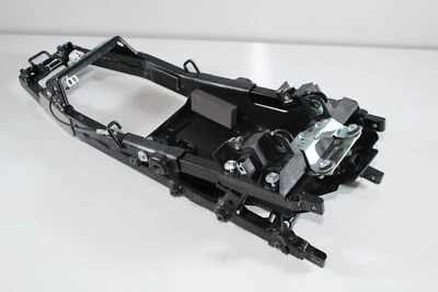 17-25 SUZUKI GSXR1000R SUBQUADRO TRASEIRO SUBQUADRO TRASEIRO 41200-17K10 #0120* - Imagem 1 de 4