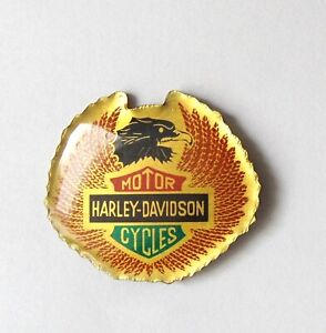 RNT/ pin's Harley Davidson motor cycles  aigle