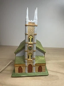 VTG Dickens of London Porcelain Collectable LIGHTED Christmas Village CHURCH 10" - Picture 1 of 9