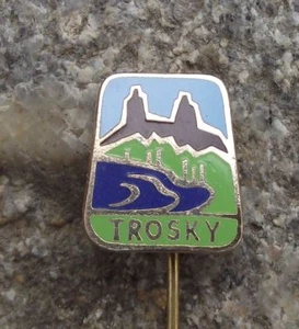 Antique Trosky Castle Ruin Twin Volcanic Basalt Plug Tourist Souvenier Pin Badge - Picture 1 of 3