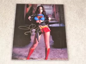 MEGAN FOX AUTOGRAPH 8 X 10 SUPERGIRL OUTFIT # 1 WITH L & J COLLECTIBLES COA - Picture 1 of 2