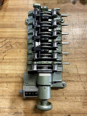 Sincronizador de película Moviola modelo SZF de 6 velocidades Foto 1 de 4