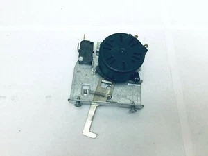 GE Single Wall Oven Model JTP20B0F3BB Door Latch Lock - Picture 1 of 3