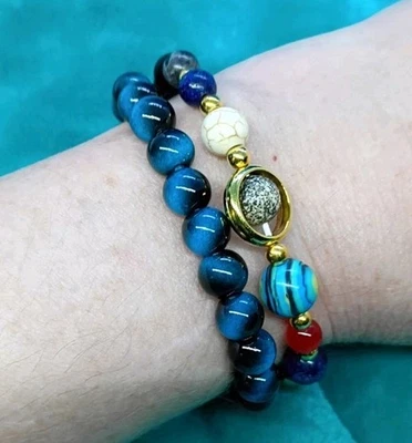 Lote de 2 pulseras de cuentas traseras, ágata azul ojo de tigre de piedra sintética de resina boho Foto 1 de 4