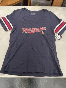 Women’s V-neck Minnesota Twins T-shirt Size Large - Picture 1 of 2