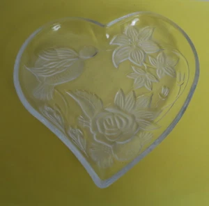 Crystal Heart Shaped Hummingbird Rose Flowers Trinket Dish Desk Dresser - Picture 1 of 4