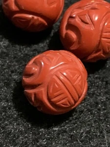 Una cuenta china tallada de colección jaspe rojo natural diseño doble shou 18 mm redondo - Imagen 1 de 2