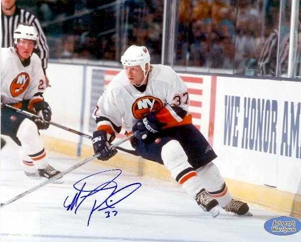 Mark Parrish autographed 8x10 Photo (New York Islanders) Image #2 - Image 1 of 1