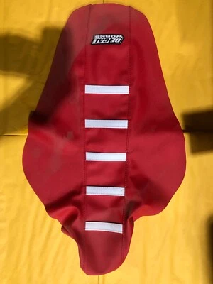 DeCal Works RED / White Seat Cover Honda: CRF150R (2007-2023), CRF150R Expert - Image 1 of 4