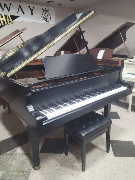 Used 1983 Yamaha G1 Baby Grand Piano - Image 1 of 1
