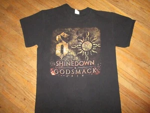 CAMISETA CONCIERTO SHINEDOWN GODSMACK Banda Música 2018 Gira Fecha Ciudades Lista MEDIANA - Imagen 1 de 4