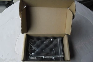 Nuovo Apple Service Part # 922-7408 MacBook Core 2 Duo telaio LCD destro - Foto 1 di 4