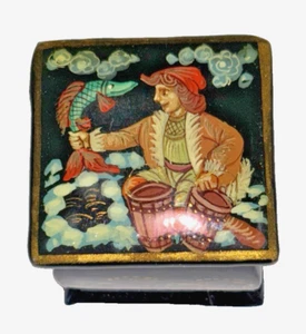 Beautiful Palekh Hand Painted Handmade Small Mini Lacquer Box Singed R3-S7 - Picture 1 of 5
