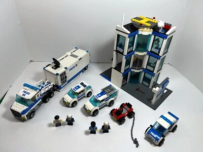 LEGO Police LOT:  Partial Station 7498, truck 4436, Mobile Command Center 60139 - Image 1 of 4