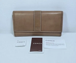 Coach Hamilton Tan Leather Trifold Wallet With Leather Checkbook Insert - Picture 1 of 8
