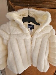 Giacca Rothschild bambina taglia 4 pelliccia sintetica con cappuccio/tasche colore visone bianco - Foto 1 di 11
