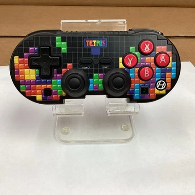 Controlador Hyperkin Pixel Art Edición Limitada Tetris para Nintendo Switch OLED Foto 1 de 4