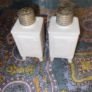 (2) Little Milk Glass Ice Box Replica Salt & Pepper Shakers - Picture 1 of 3