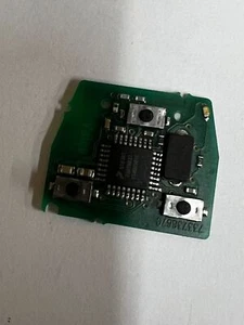 GENUINE TOYOTA 3 BUTTON REMOTE KEY FOB CIRCUIT BOARD TESTED VALEO 89071-05010 - Picture 1 of 4