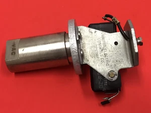 United Electric Controls - J41-218 - Pressure Switch - Picture 1 of 4