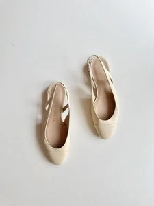 STUART WEITZMAN Ivory Leather Cap Toe Slingback Pearl Ballet Flats, Size 7.5 - Picture 1 of 16