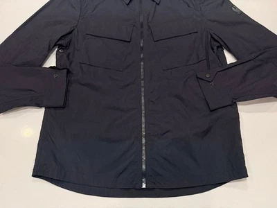Sobrecamisa Belstaff Drome para hombre con cremallera completa en tinta oscura azul marino talla XL PRECIO DE VENTA SUGERIDO POR EL FABRICANTE $395 Foto 1 de 4