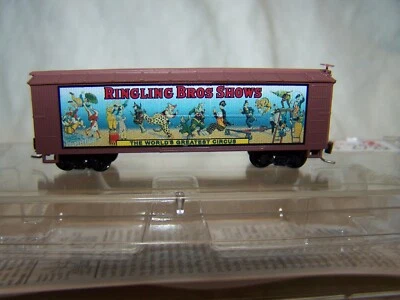 MTL Z-Scale 40' Wood Boxcar R. B. and B. & B. Billboard Car #2(RTR) - Image 1 of 4