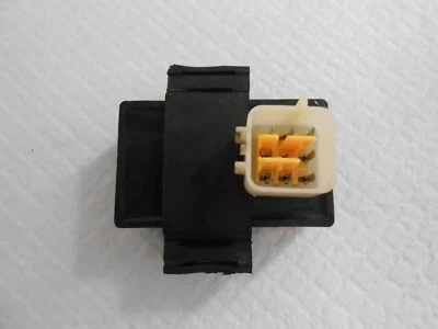 19 20 21 2021 BENELLI TNT 135 原始设备制造商 LED 继电器盒 200514-3200568 — 第 1/3 张图片