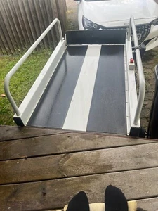 Hublift Modell LB830 von der Fa.Sanilift, für Gehbehinderte bzw.Rollstuhlfahrer - Bild 1 von 7