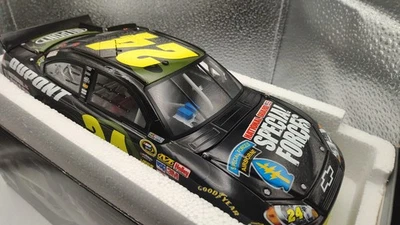 JEFF GORDON #24 2010 NATIONAL GUARD SPECIAL FORCES 1/24 NEW IN BOX - Image 1 of 4