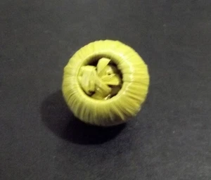 Small Yellow Raffia Button (4882) - Picture 1 of 4