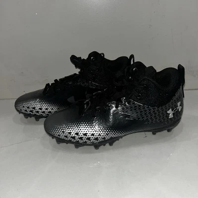 Under Armour Black football cleats boys size 6 wide youth - Image 1 of 4