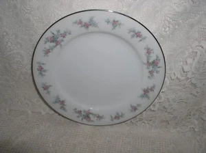 Noritake Lila 506 Salad Dessert Lunch Plate - Picture 1 of 3